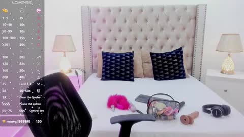 goth_tasha online show from January 9, 7:40 pm