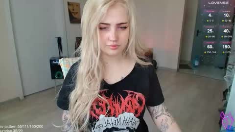 traumfrau Kira angel face devil eyes I SELL A LOT VIDEO IN GALLERY online show from March 6, 10:43 am