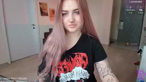 traumfrau Kira angel face devil eyes I SELL A LOT VIDEO IN GALLERY online show from February 11, 11:12 am