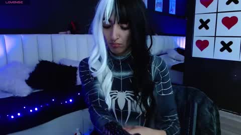 Meredith Alessandra online show from November 29, 5:22 am