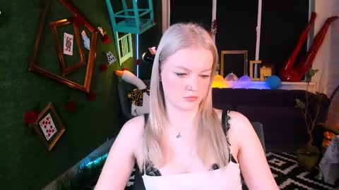 Grace Glamour online show from October 16, 5:32 am