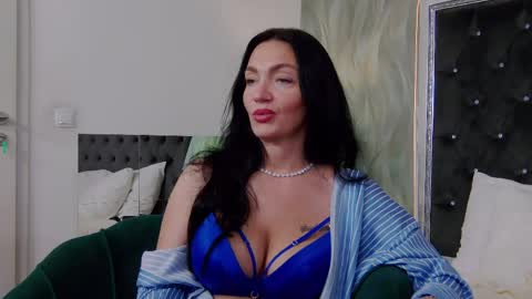 gracemontclair online show from May 11, 4:04 pm