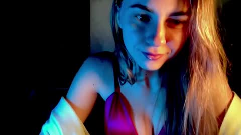 gracetorrezz online show from February 13, 5:05 am