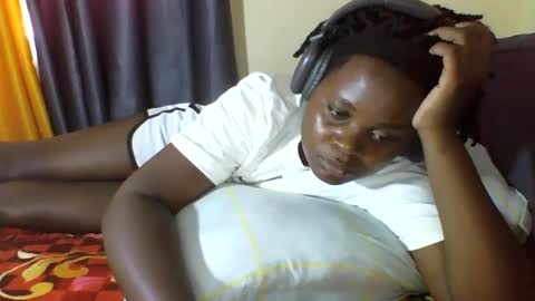 grannylover_ online show from October 5, 8:30 am