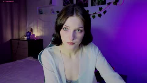 Snapshot of green_tea666 chatting on September 17, 11:36 pm Lilith online show from September 17, 11:36 pm