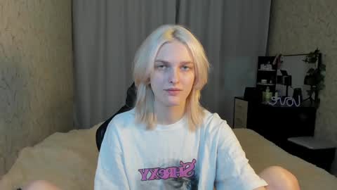 Snapshot of green_tea666 chatting on January 14, 11:10 am Lilith online show from January 14, 11:10 am