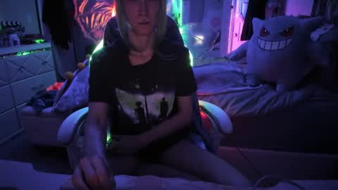 GreenEyedLovexo online show from September 15, 4:32 am