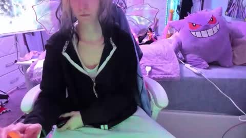 GreenEyedLovexo online show from January 16, 2:29 am