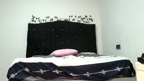 guadalupeclak online show from February 24, 3:10 am