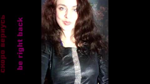 Gwendolyn Essie online show from January 5, 10:08 pm