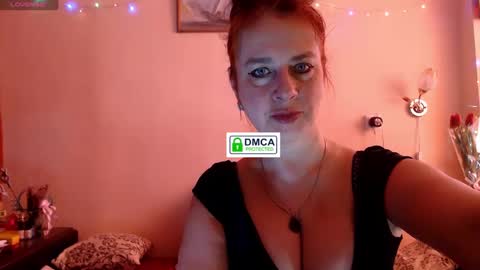 Gwendolyn Essie online show from March 8, 11:13 am