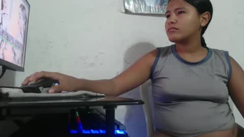 hadesmit1 online show from May 31, 10:11 pm