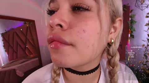 Snapshot of haelycute chatting on September 26, 12:36 pm Haely online show from September 26, 12:36 pm