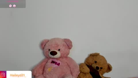 Hailey online show from February 18, 1:16 am