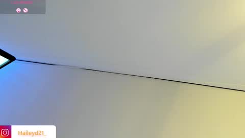 Hailey online show from February 3, 2:53 am