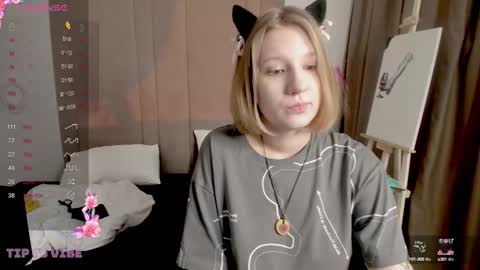 Hailey online show from February 28, 2:20 am