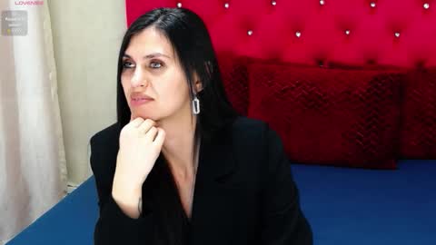 Hailey online show from February 28, 11:48 pm