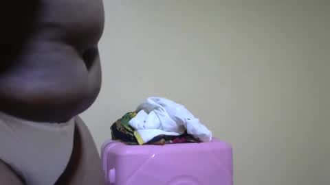 Snapshot of hairypussybigassy001 chatting on January 8, 4:12 am hairypussybigassy001 online show from January 8, 4:12 am