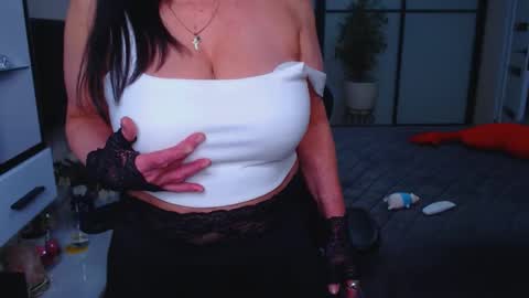 Monika online show from January 16, 9:05 am