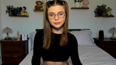 Haley online show from February 24, 8:24 am