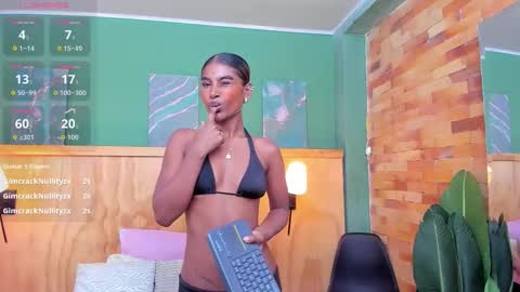 Halley Lorens online show from March 25, 8:45 pm