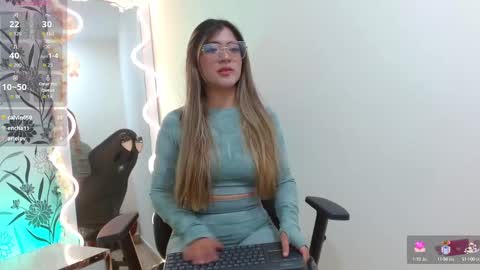 Snapshot of hanaa_tay chatting on October 2, 11:59 am hanaa_tay online show from October 2, 11:59 am