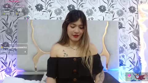 Snapshot of hanaa_tay chatting on October 15, 12:52 pm hanaa_tay online show from October 15, 12:52 pm