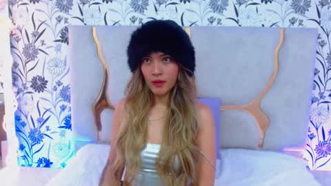 Snapshot of hanaa_tay chatting on September 10, 1:44 pm hanaa_tay online show from September 10, 1:44 pm