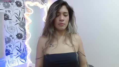 Snapshot of hanaa_tay chatting on October 3, 12:10 pm hanaa_tay online show from October 3, 12:10 pm