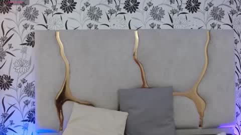 Snapshot of hanaa_tay chatting on September 18, 12:58 pm hanaa_tay online show from September 18, 12:58 pm