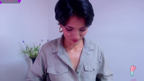 Snapshot of hanna_chloe chatting on February 3, 3:06 pm Sara online show from February 3, 3:06 pm