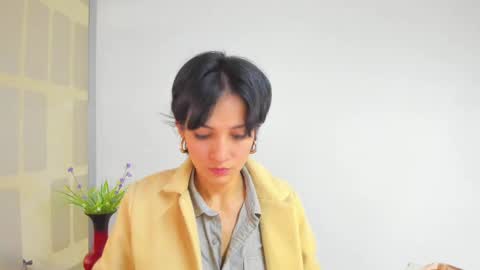 Snapshot of hanna_chloe chatting on March 4, 2:21 pm Sara online show from March 4, 2:21 pm