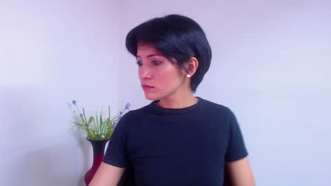 Snapshot of hanna_chloe chatting on January 14, 7:21 pm Sara online show from January 14, 7:21 pm