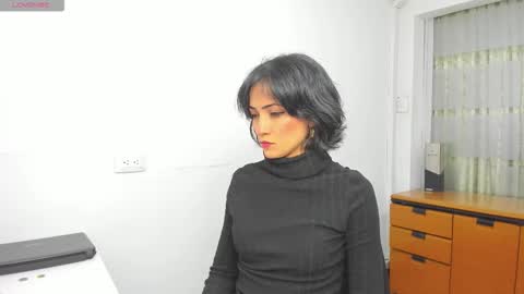 Snapshot of hanna_chloe chatting on September 25, 2:05 pm Sara online show from September 25, 2:05 pm