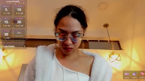 HANNA online show from November 14, 5:02 pm