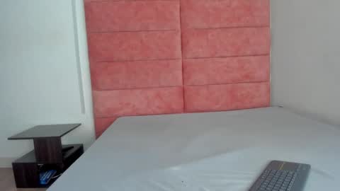 Hanna lens online show from October 29, 7:38 pm