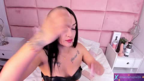  Hanna  online show from December 19, 4:13 am