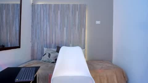 Snapshot of hanna_weist1 chatting on January 9, 4:52 am Akane Tendo online show from January 9, 4:52 am