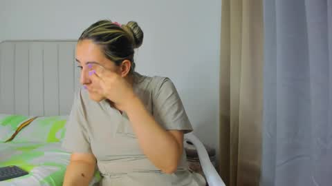 Hanna online show from April 29, 2:37 am