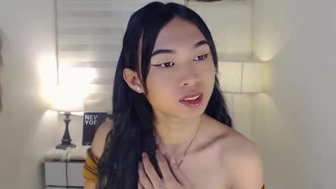 Snapshot of hannah_davis69 chatting on January 30, 5:19 am Riah online show from January 30, 5:19 am