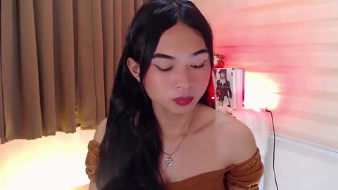 Snapshot of hannah_davis69 chatting on February 3, 5:18 am Riah online show from February 3, 5:18 am