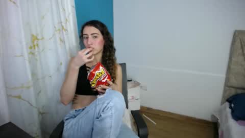 Hannah online show from May 30, 12:08 am