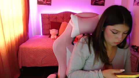 hannah_swet online show from March 11, 6:52 pm