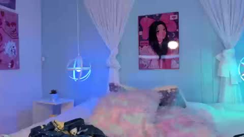 Hannah online show from September 11, 1:55 pm