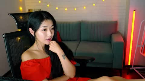 hannarosie online show from September 15, 7:32 pm