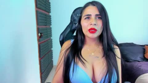 Hanna  online show from February 19, 9:02 pm