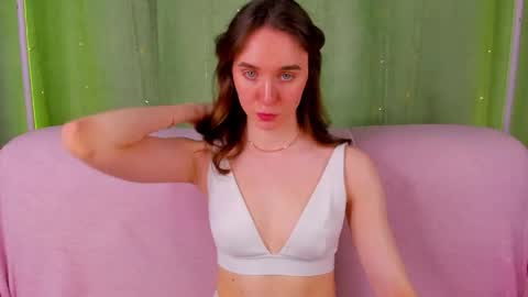 Hannavanilla online show from April 16, 8:47 am