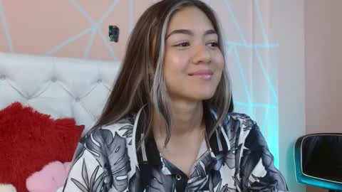 Snapshot of hantonella chatting on September 16, 8:06 pm Anto online show from September 16, 8:06 pm