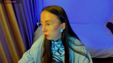 Stephanie online show from April 15, 7:58 pm