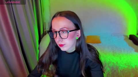 Stephanie online show from February 11, 7:59 pm